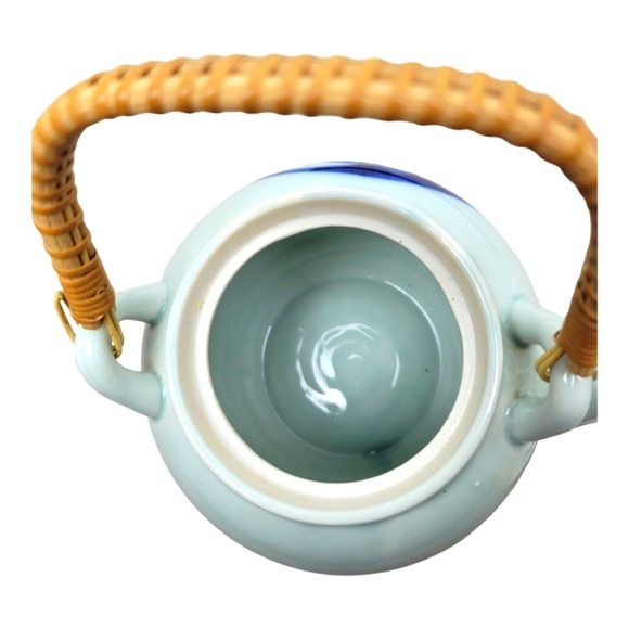 Vintage‎ Japanese Blue Koi Fish Hand Painted  Ceramic Teapot With Bamboo Handle - Picture 6 of 10